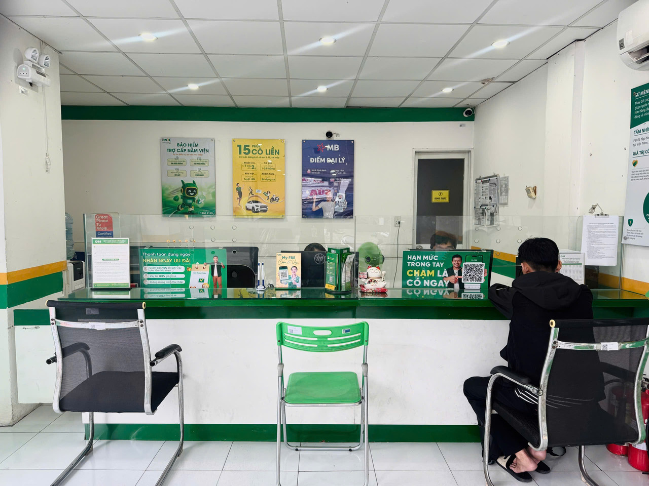 Không gian phòng giao dịch F88 158 Lê Văn Việt