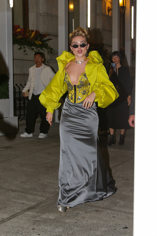 Florence Pugh East Of Eden Prem NYCleavage17