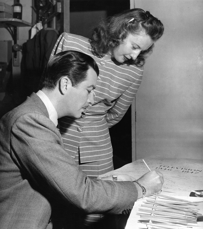 barbara_stanwyck_e35