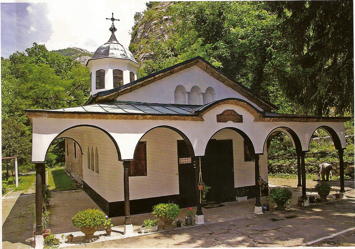 [Obrazek: Cherepishki-monastery1.jpg]