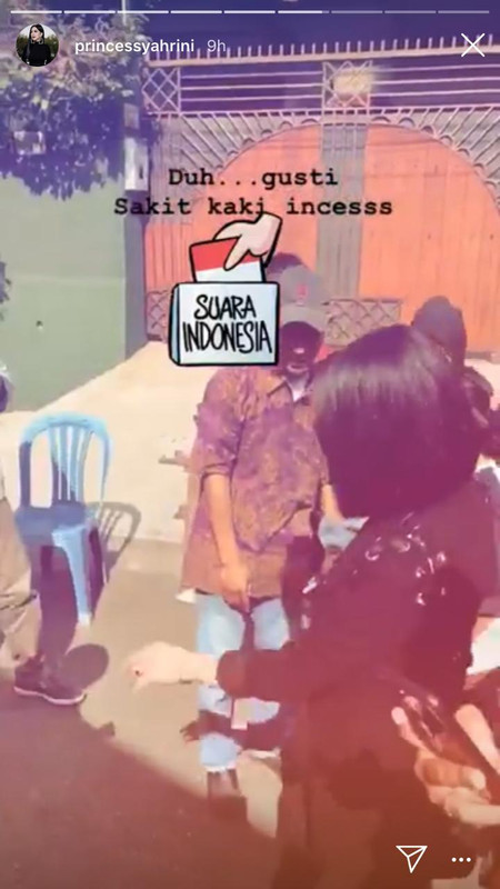 Unggahan Instagram Story Syahrini