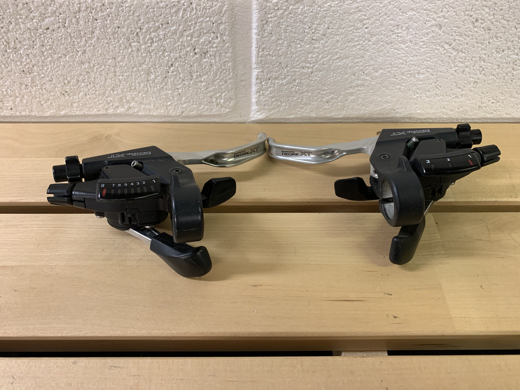 32CDE1F2-6087-44F4-ABCC-D20BA8FAA7BE