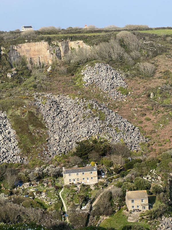 F91D0801-8881-4CD7-945B-76C0A39D43D0