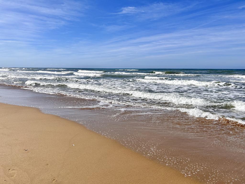 Жаркий сентябрь на побережье Тирренского моря. Жаркий сентябрь на побережье Тирренского моря.