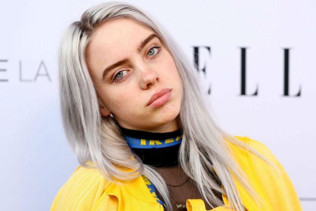 Ajustado bikini de Billie Eilish sobre la piscina deja a muchos acalorados 
