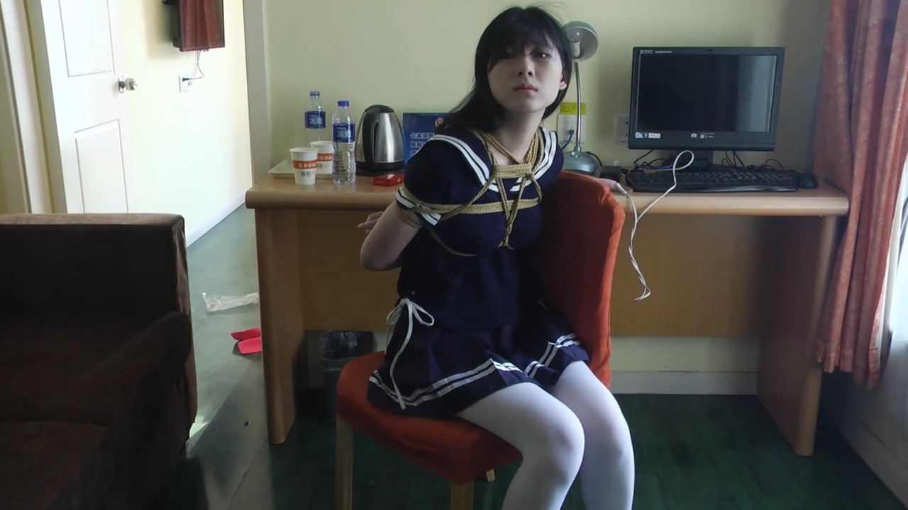 伊宣原创 还是这个喜欢捆绑的女孩.mp4_20220529_081010.928