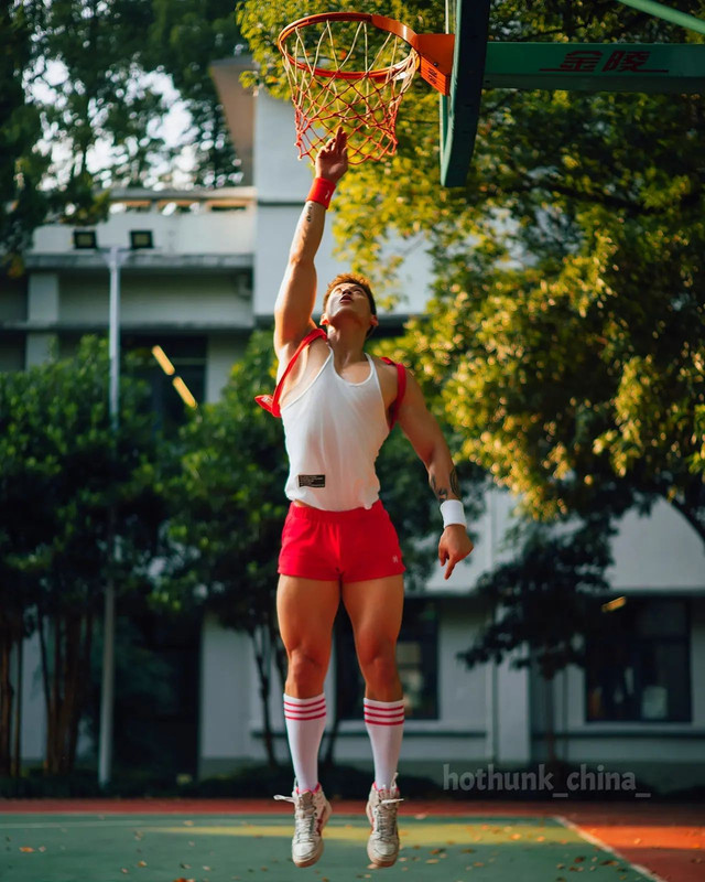 Photo by Chinese hunks 全球華男 on September 08, 2023. (3)