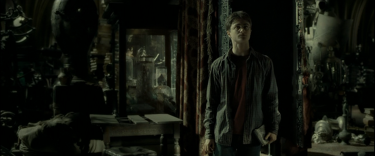 Harry Potter and the Half-Blood Prince.2009.720p.BluRay.x264-LEONARDO_[scarabey.org].mkv - 01.41.34.