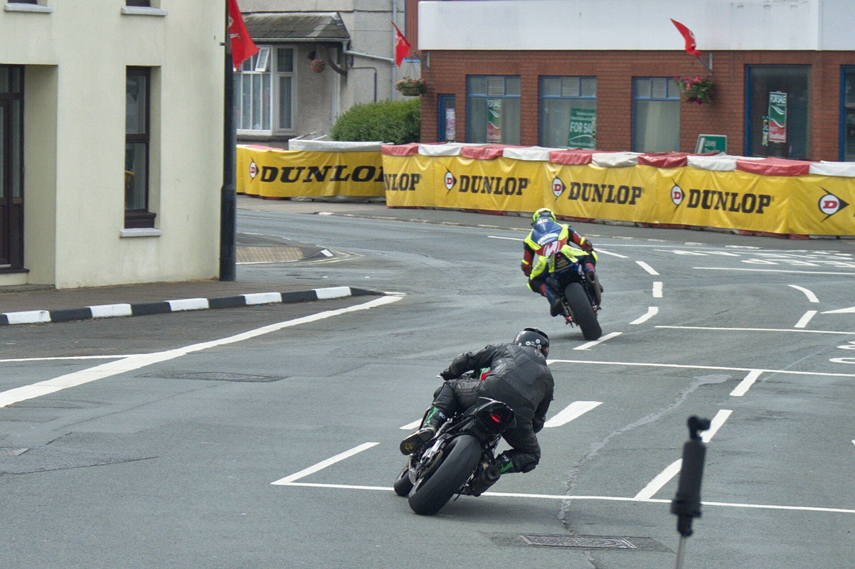 Vmax Tour 2019 au TT à l'île de Man R-DSC9811
