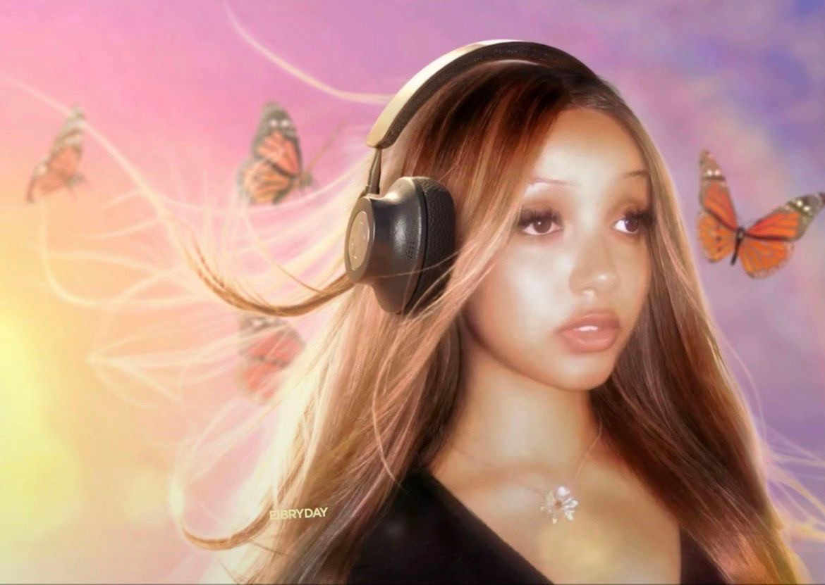 pinkpantheress diva em uma imagem bem y2k