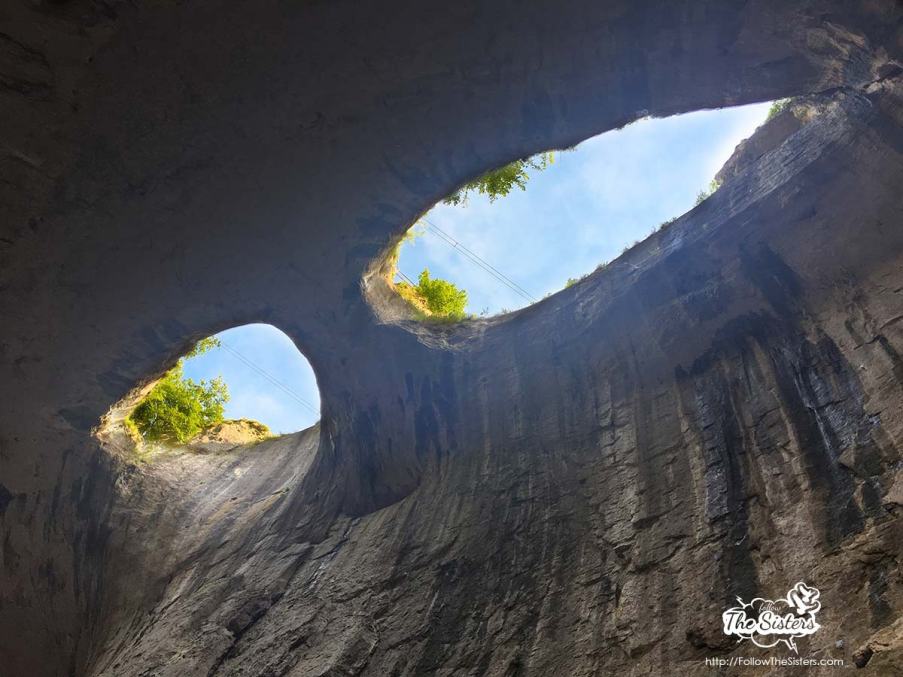 [Obrazek: Prohodna-cave-the-eyes-of-God.jpg]