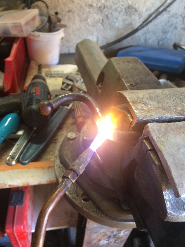 881F2884-F799-4905-8BAF-A435C88D22E0