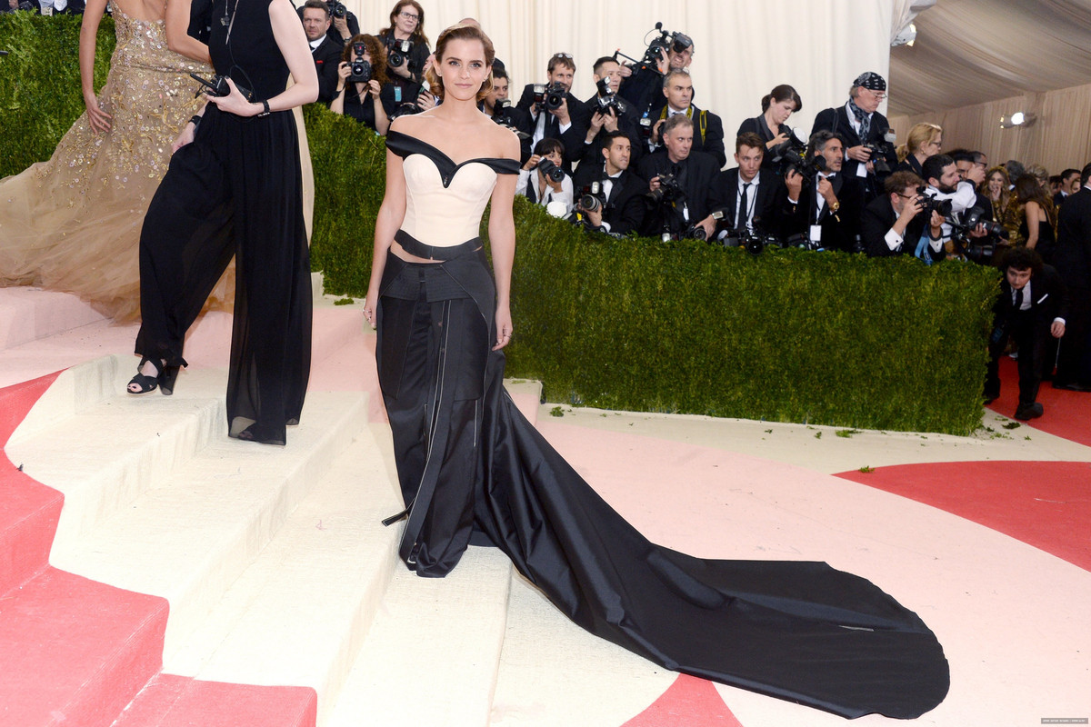 emmawatson-updates.com (258)