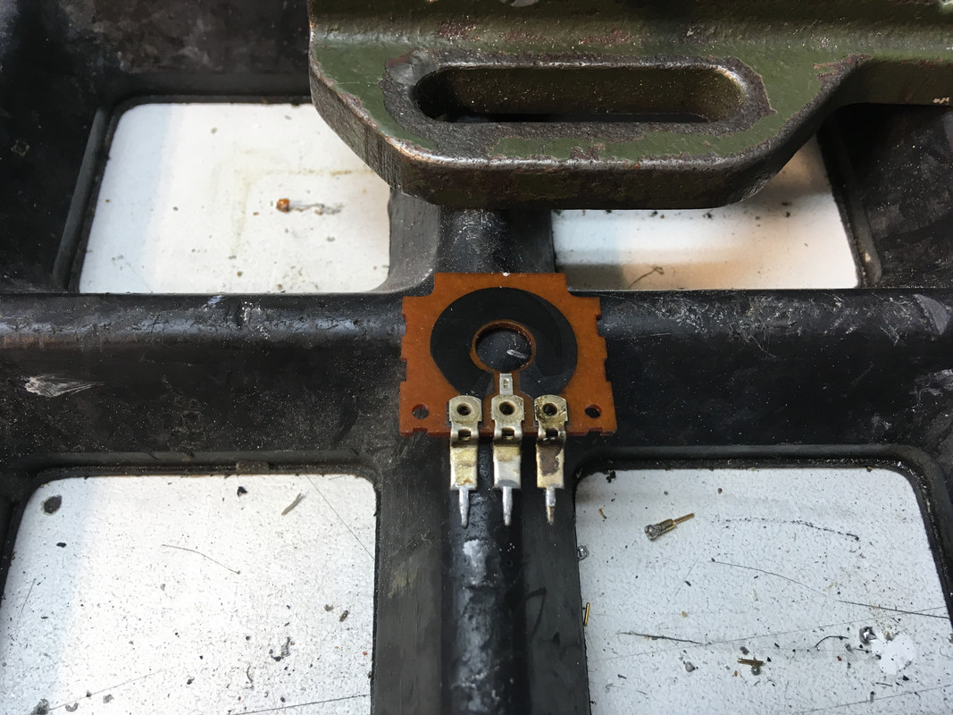 8DFBB086-F42E-4D4E-B6C6-81D582FDF436