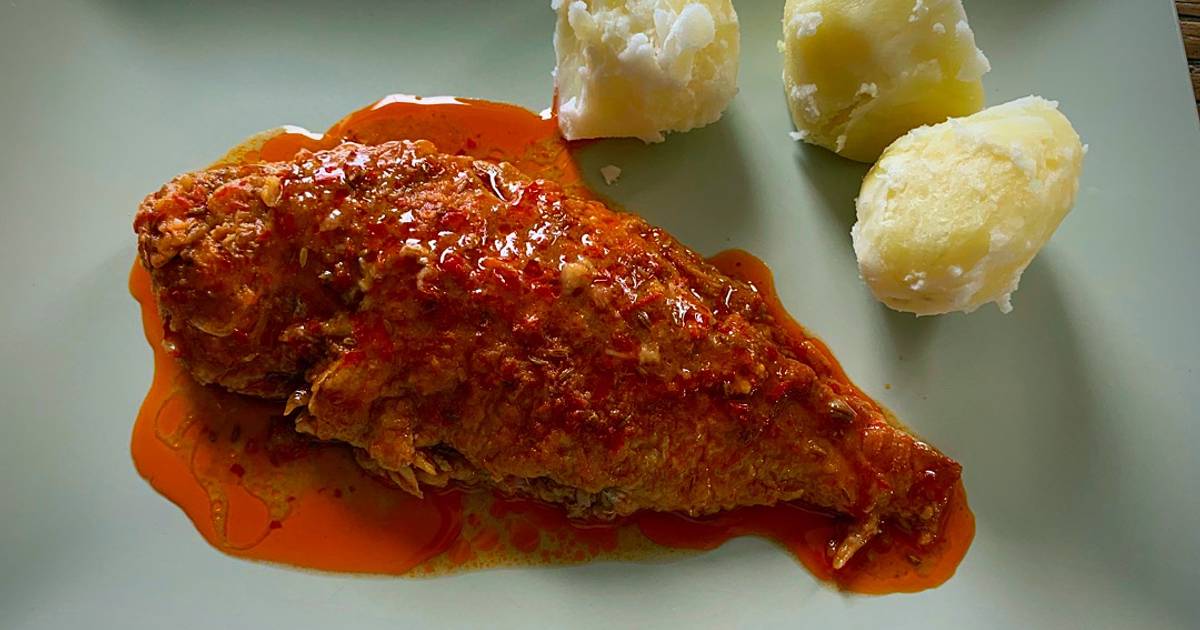 Pescado Hervido En Salsa Picante