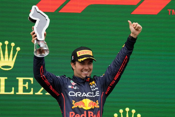 Fórmula 1 nombra a Checo Pérez “Ministro Mexicano de Defensa y Ofensiva”