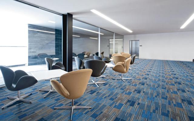 Комерційний ковролін: особливості вибору, типи основ та сфера застосування