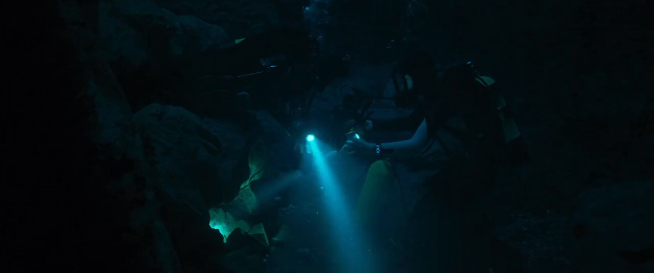 The Dive 2023 BluRay [Hindi + Tamil + Telugu + English] 480p, 720p Screenshot