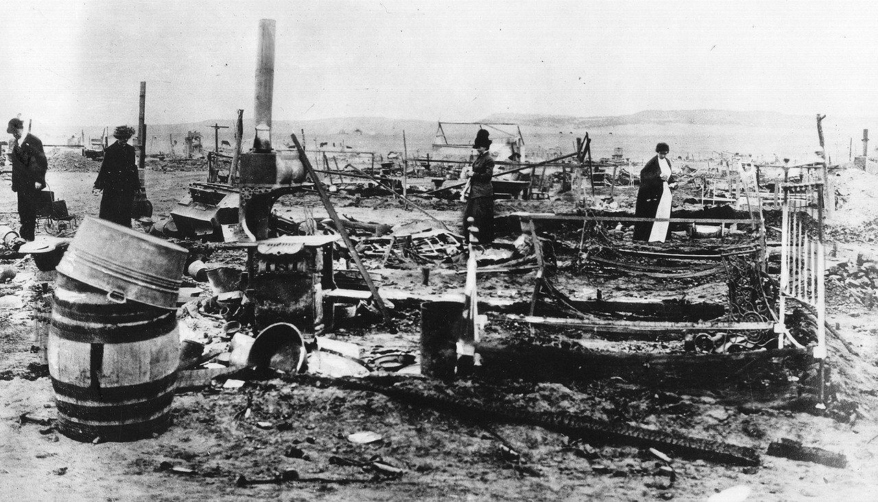 Ruins-camp-Ludlow-Colorado-1914.jpg