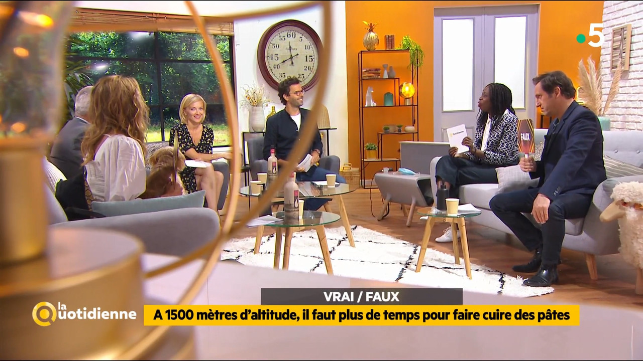 2020-09-09_11_45_Fr5_La-quotidienne.mp4_snapshot_00.26.43.179