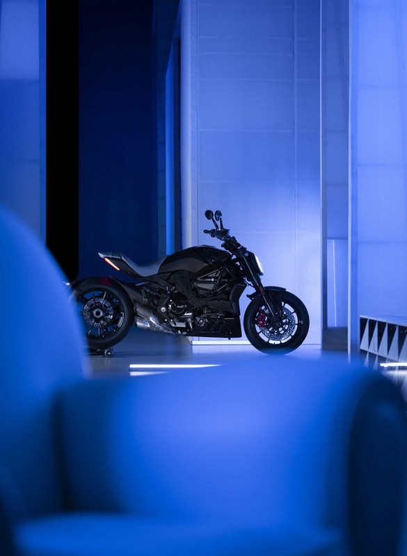 Лимитированный мотоцикл Ducati XDiavel Nero 2022