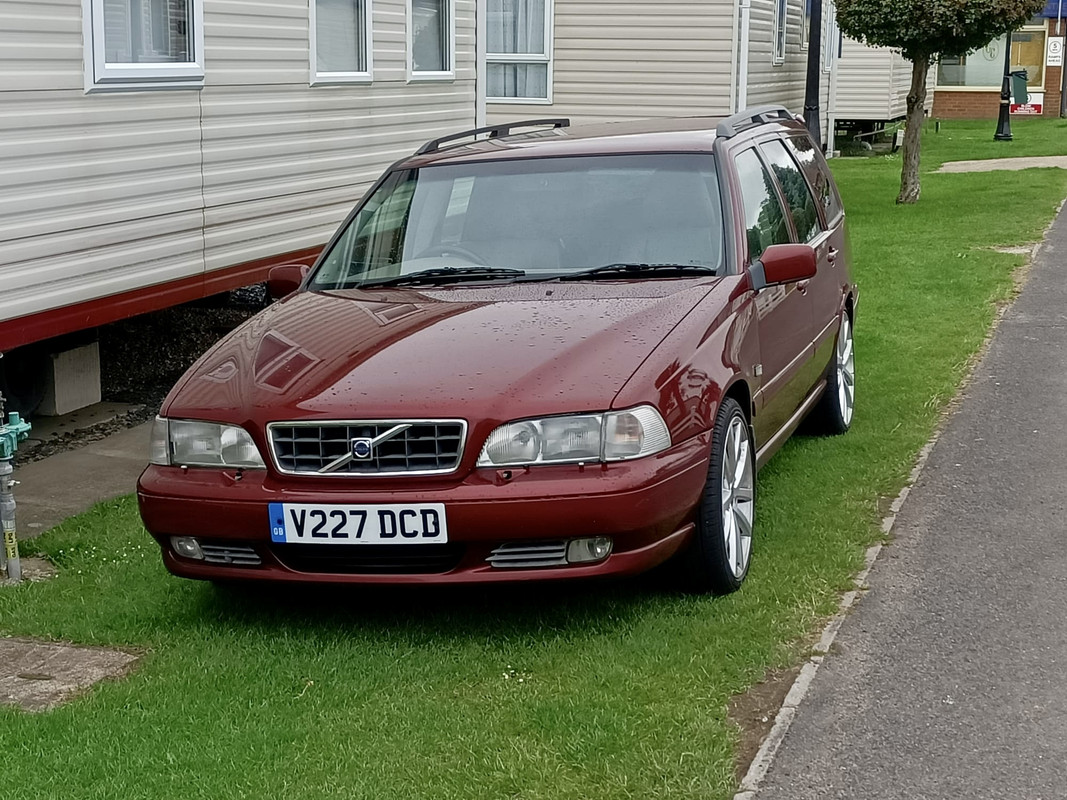 1DF1291B-F4BD-4FA0-92E2-2348FC10298D