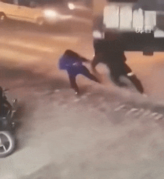 https://i.postimg.cc/pXX8fwQx/8.gif
