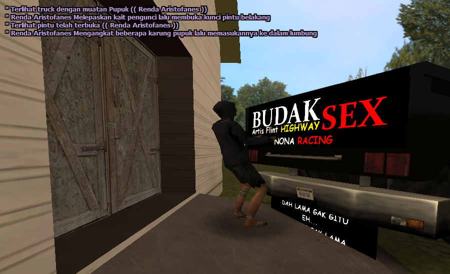 Memasukkan-pupuk-ke-dlm-lumbung.png
