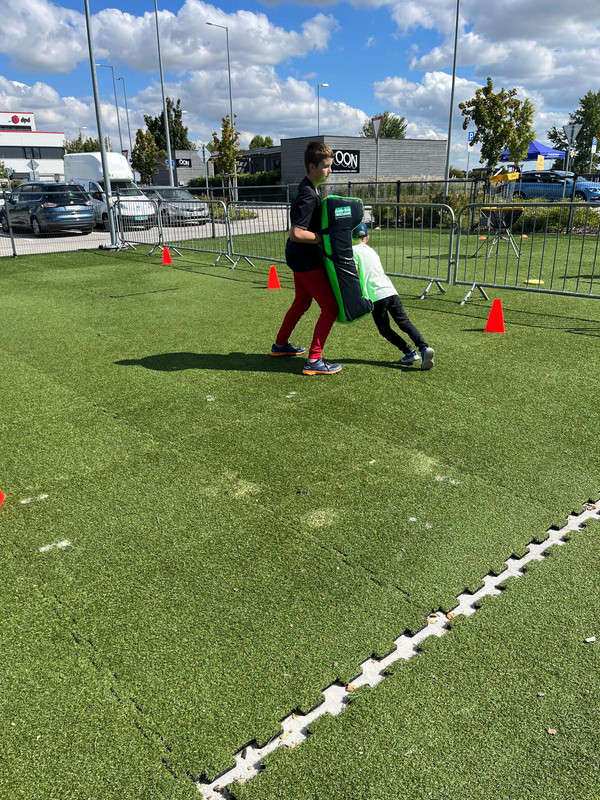 2025-09-Decathlon-dnes-sport-03