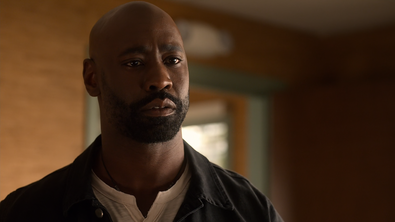 Lucifer.S04E03.O,.Ye.of.Little.Faith,.Father.1080p.10bit.BluRay.AAC5.1.HEVC-Vyndros.mkv_snapshot_23.