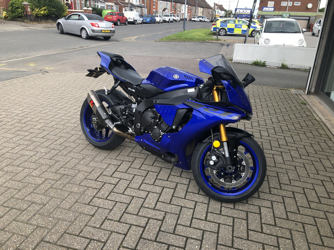 7DAB95B1-F7E4-487B-9574-EFC567EA480C