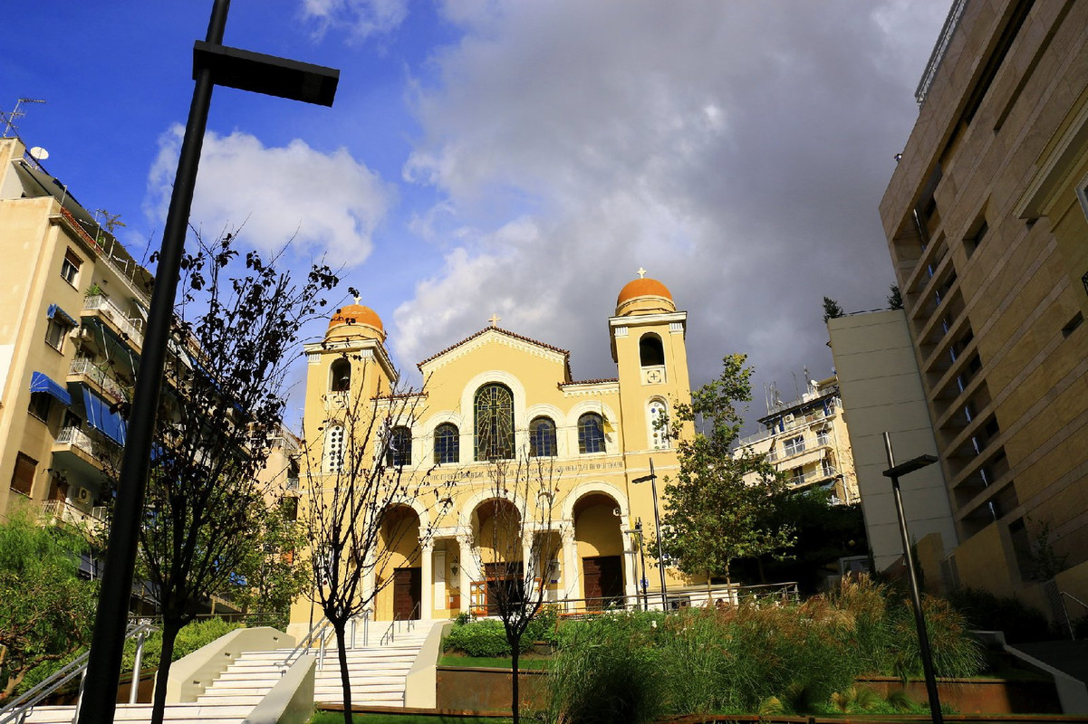 yellow-house-athens-greece.jpg