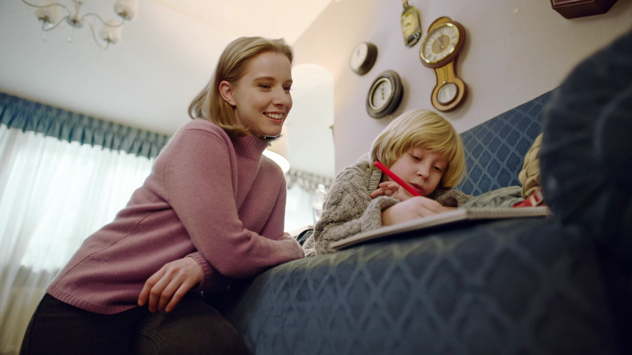 03.Poka.idut.chasy.2023.WEB-DL (1080p)_00_42_38_00_170