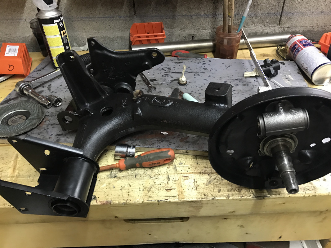 Restauration 4L (1031)