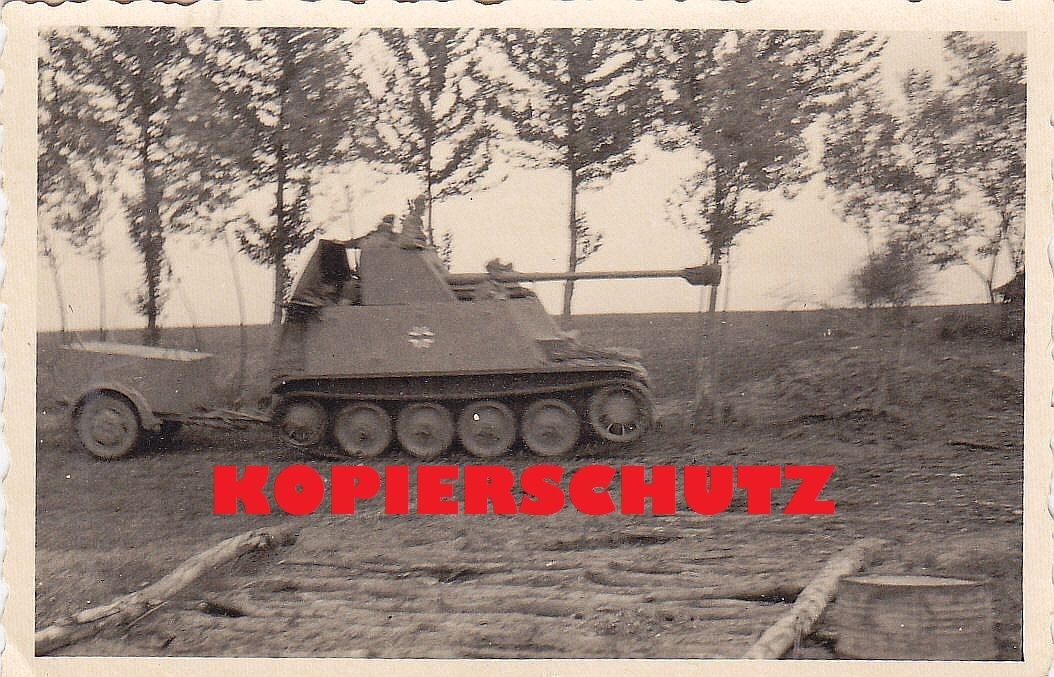 Marder mit 7,62cm PAK Sd.Kfz 132 Sonderanhänger 