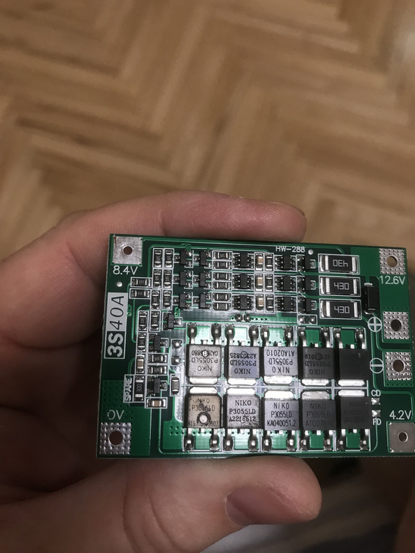 76A5B822-C2B1-44C3-8ACF-B3BE63EC8B33