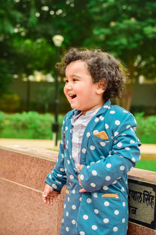 blue-polka-dot-child.jpg