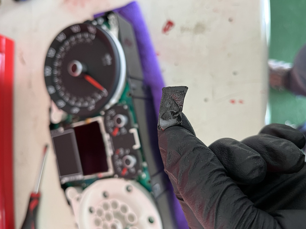 0C59D858-A1B1-404E-BAAC-A14BCDD0C822