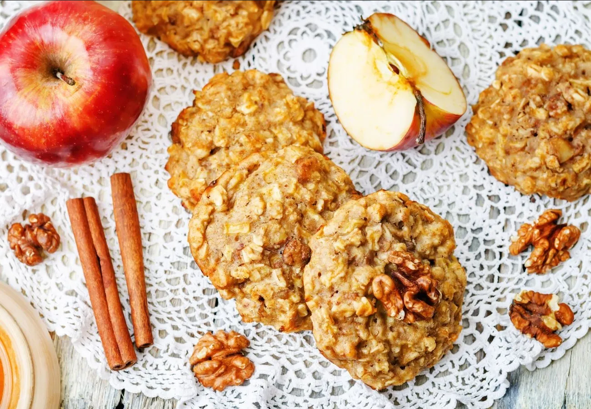 ¿Postre fácil y rápido? Prepara unas ricas galletas de avena con manzana