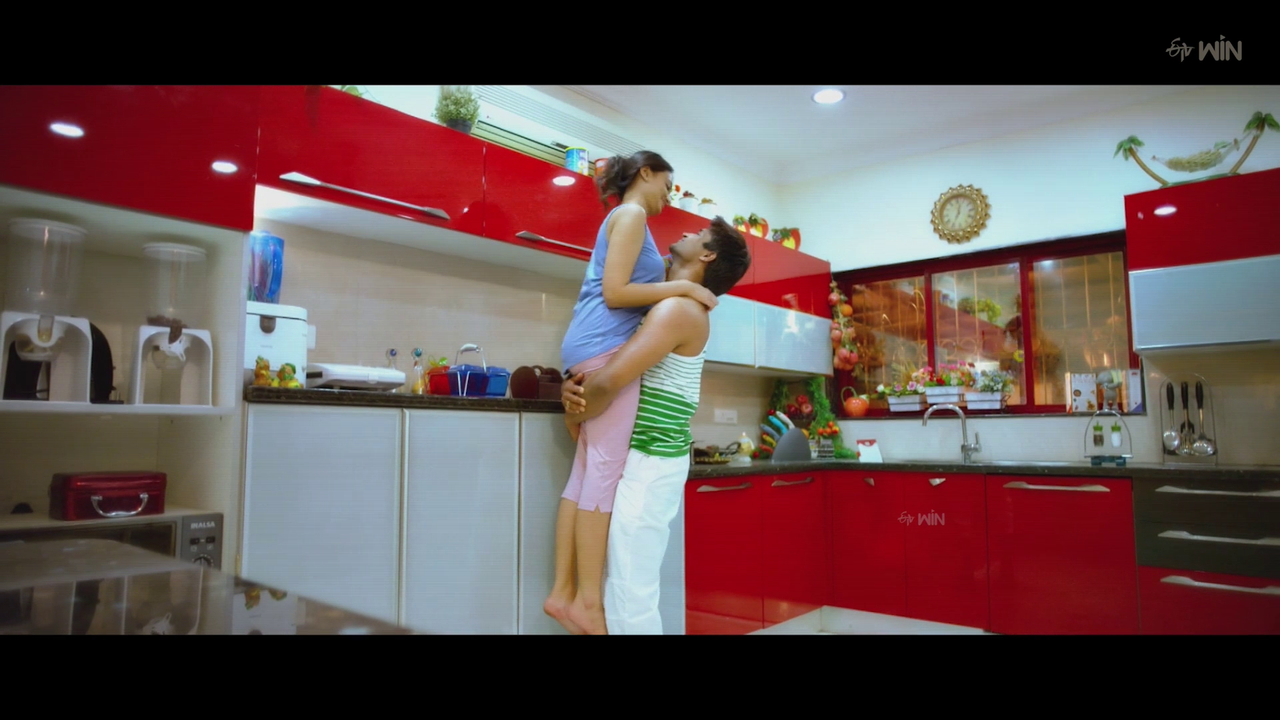 vlcsnap 2025 11 01 20h09m04s112