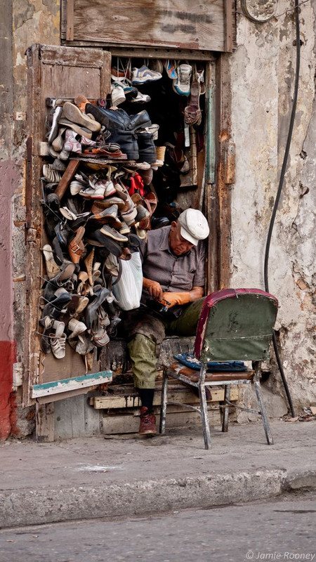 people-shoe-repais-new.jpg