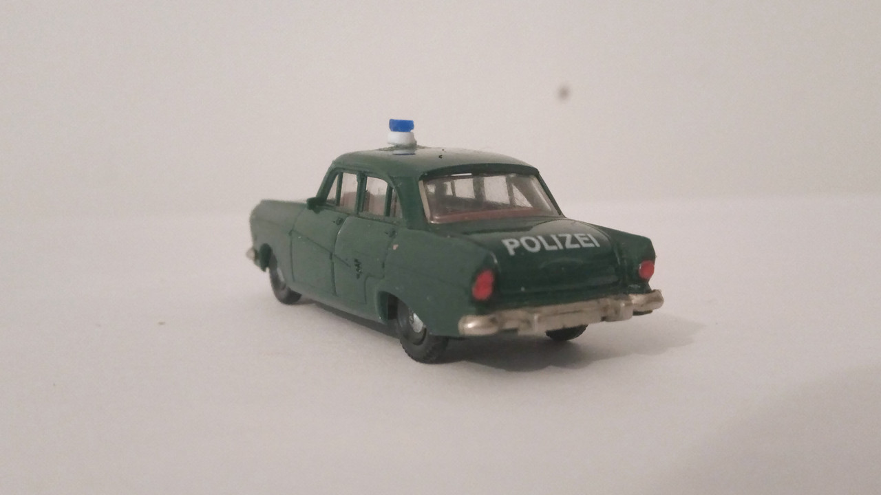 Mach (9406)