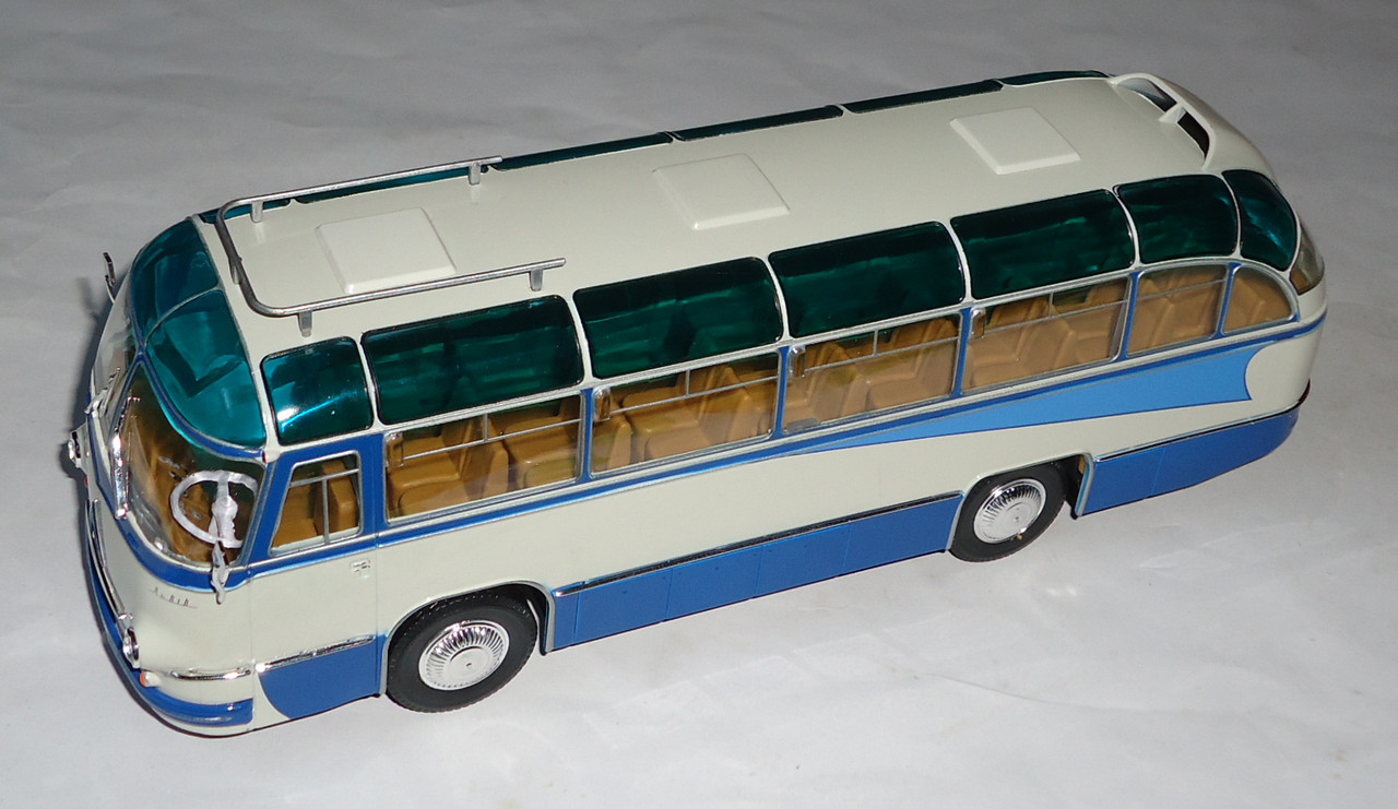 ЛАЗ-695Б Стрела