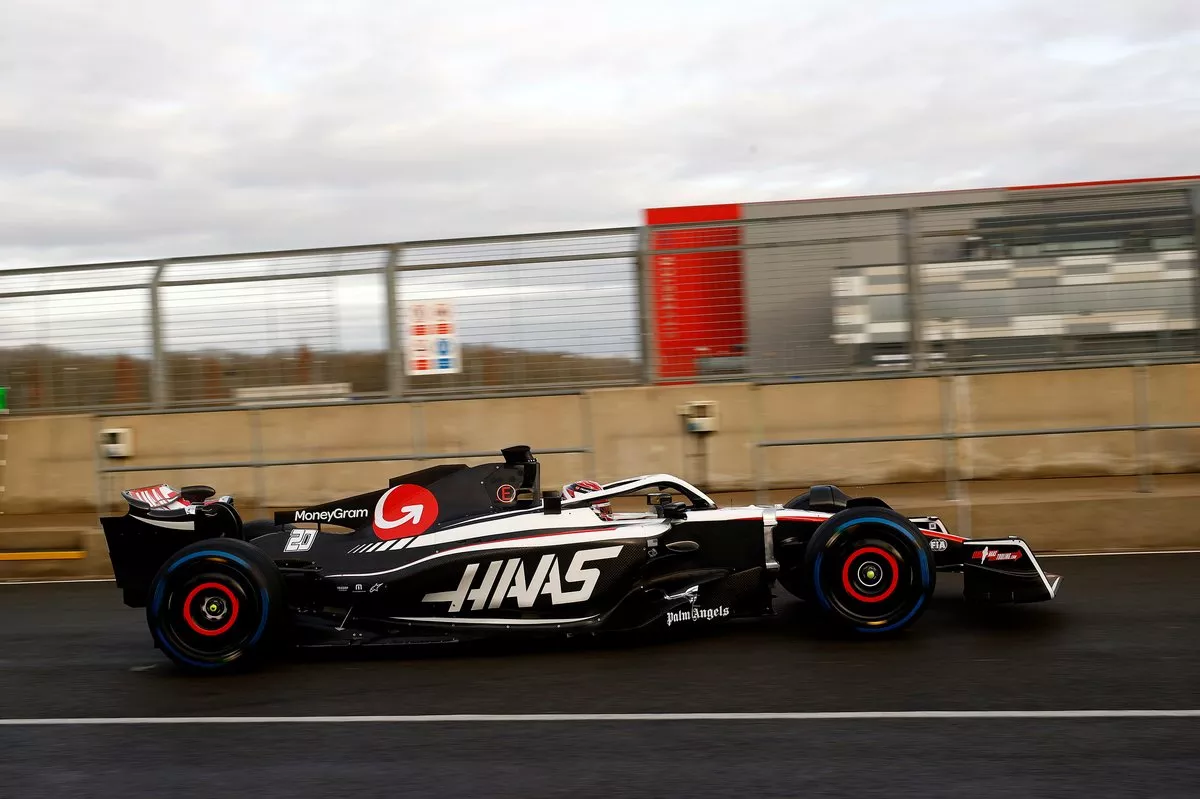 kevin-magnussen-haas-f1-team-1.webp