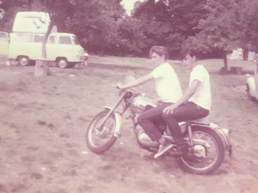 5D67F5A1-A616-44C1-A432-B7728C3E505F