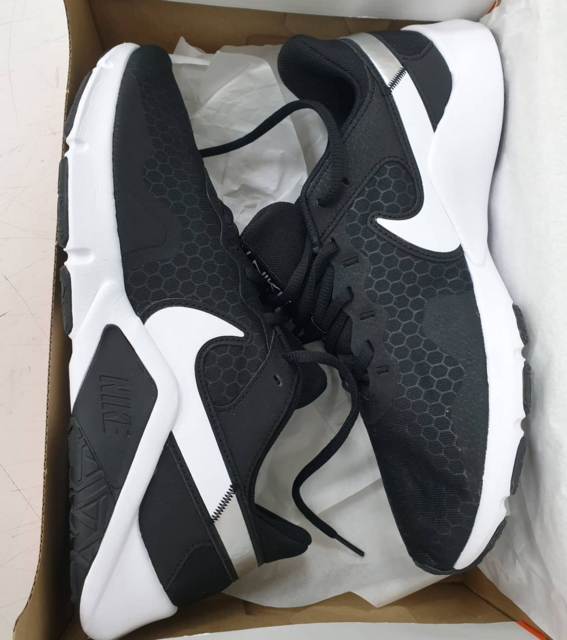 Tênis Nike Legend Essential 2 Masculino | Aqui Tem Pechincha