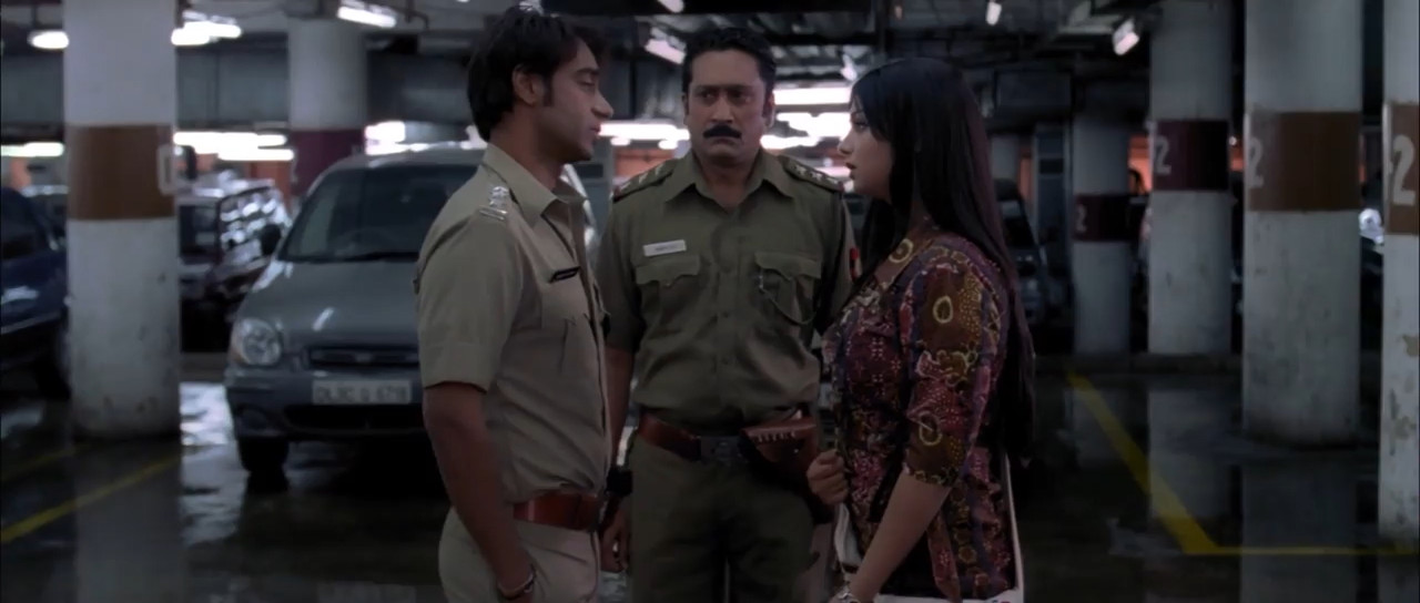 Sunday 2008 WebRip [Hindi + Tamil] 480p 720p ESub Screenshot