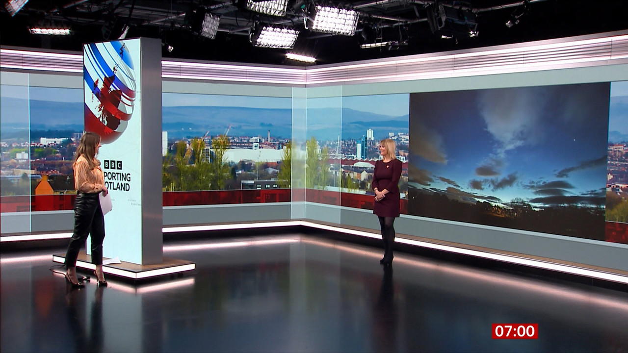 11.03 - 06.00.01 - Breakfast. The latest news, sport, business and we....ts_snapshot_10.37.804