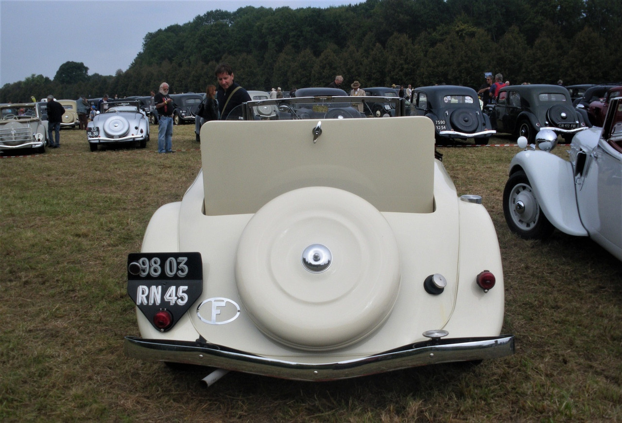 Cab 11 B 37 blanc marron 9050 RN45 7