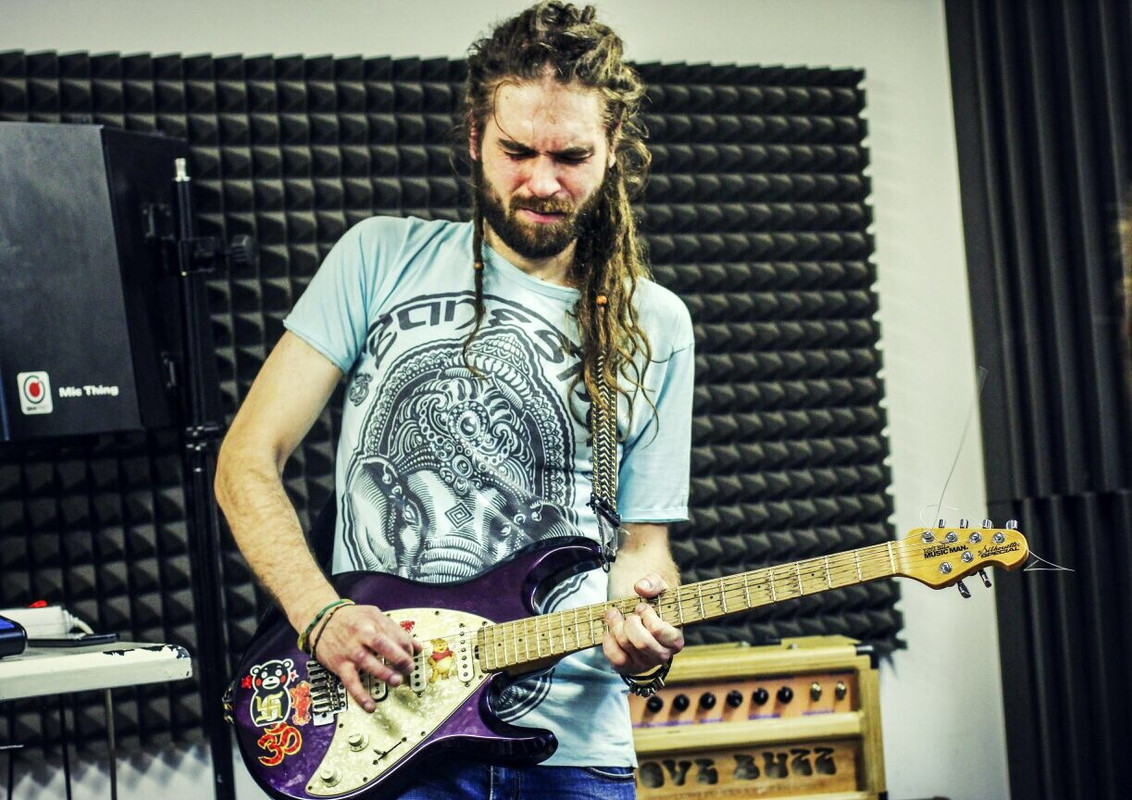 FBA1D3EC-D143-41A6-A5A6-D2CD4F348D58